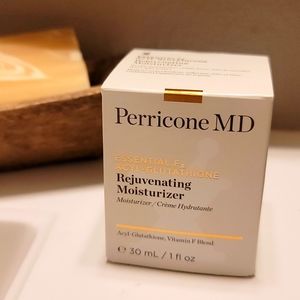 Perricone MD Rejuvenating Moisterizer 1fl oz